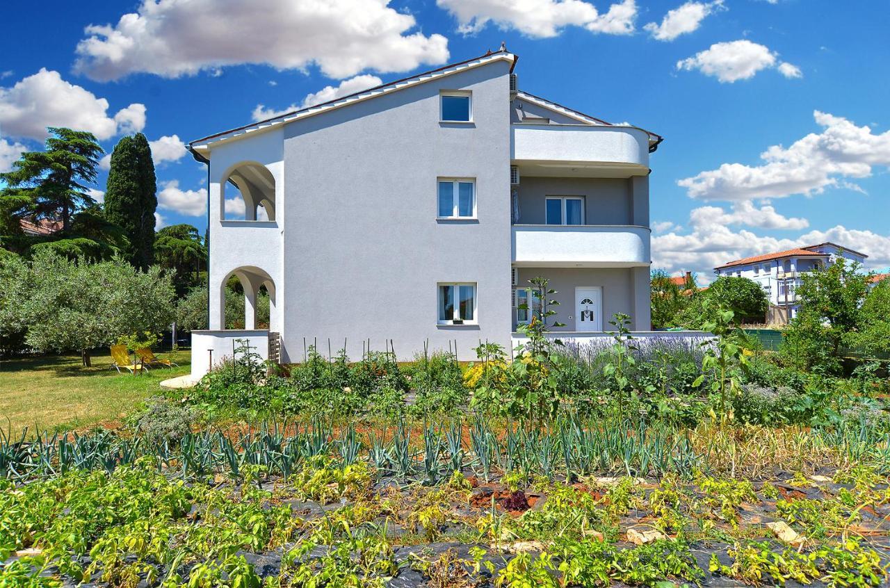 Apartments Elizabeta 1701 Fažana Eksteriør bilde