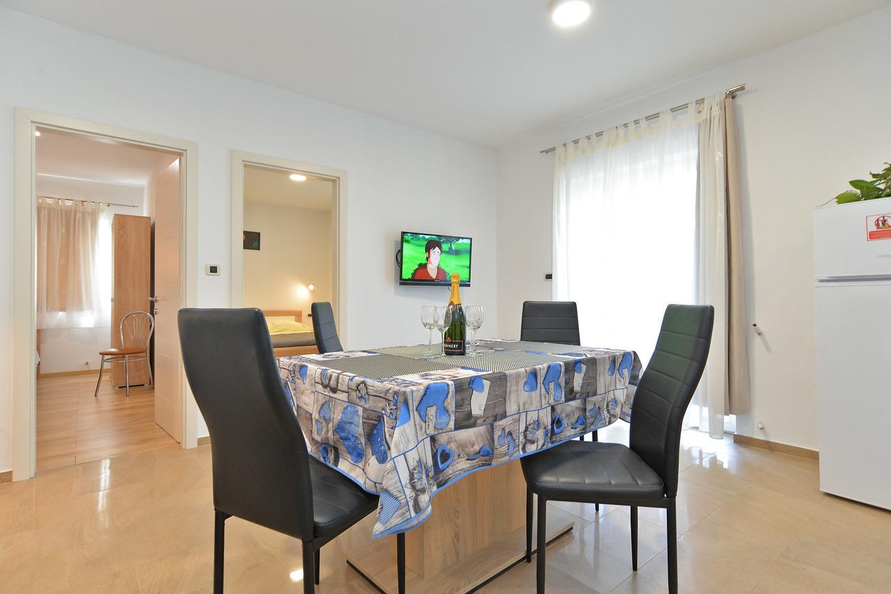 Apartments Elizabeta 1701 Fažana Eksteriør bilde
