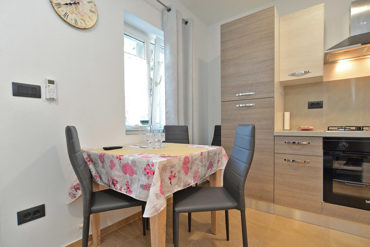 Apartments Elizabeta 1701 Fažana Eksteriør bilde
